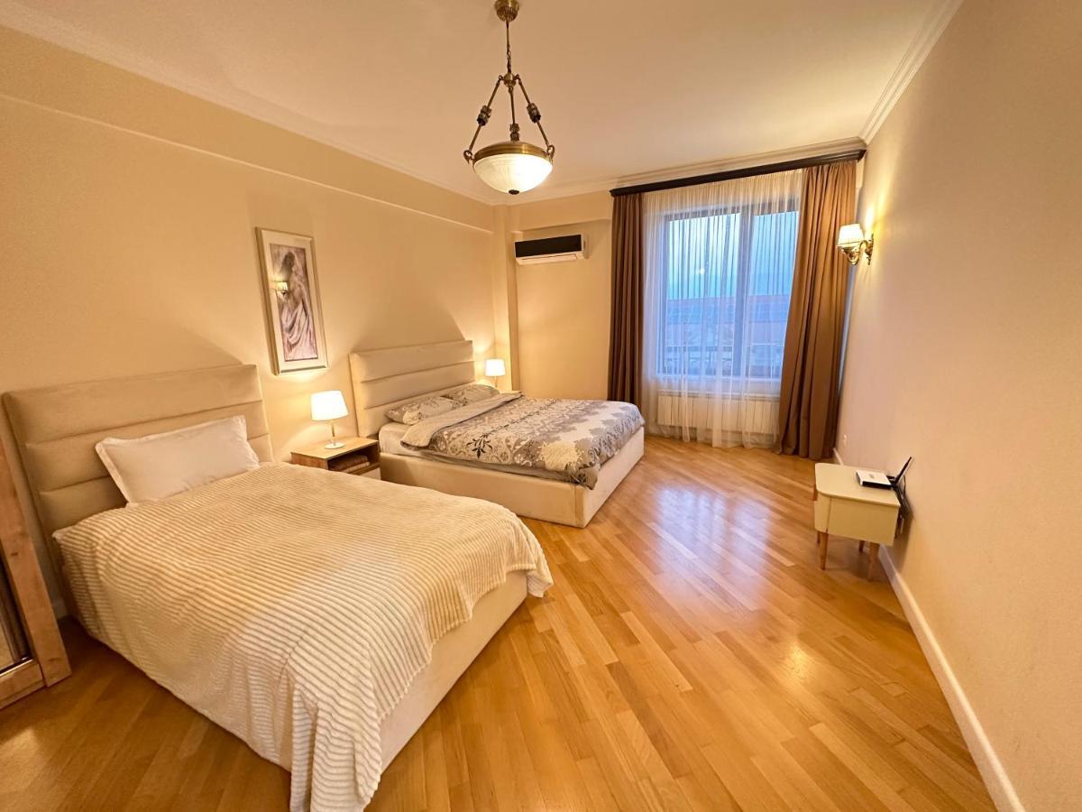 Apartment In Downtown "Rustaveli Residence" Тбилиси Экстерьер фото
